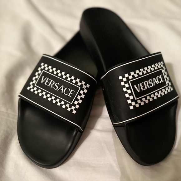 VERSACE Lego slides ( new ) - Picture 2 of 3